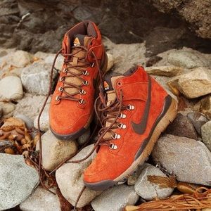 Nike Shoes - Nike SB dunk high off mountain series Nike Shoes - Nike SB dunk high off mountain series